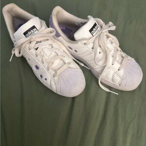 Adidas Kids White and Lavender Sneakers